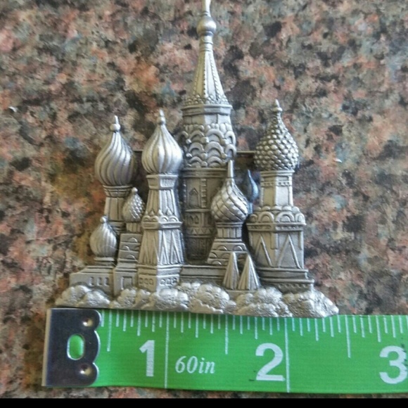 JJ St. Basil's Brooch - Picture 3 of 4